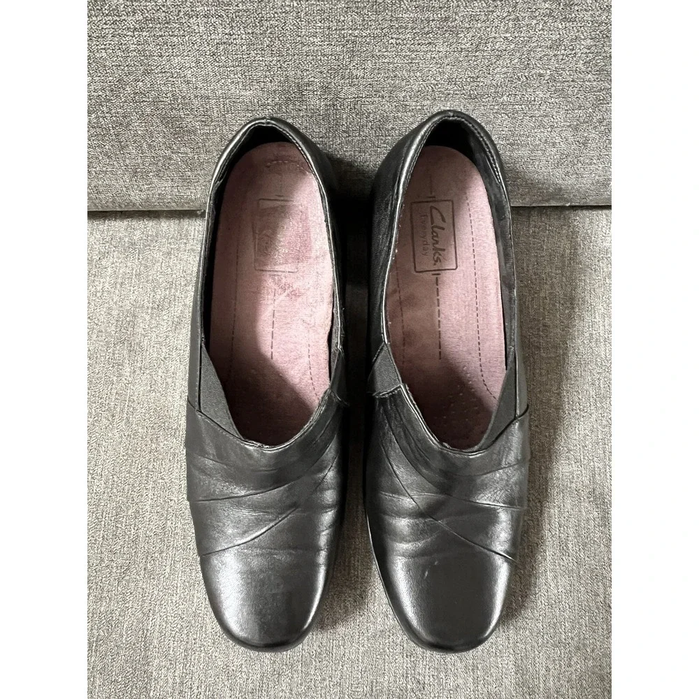 Clarks Sugar‎ Spice Pumps Womens Size 10M Black Leather Shooties 2